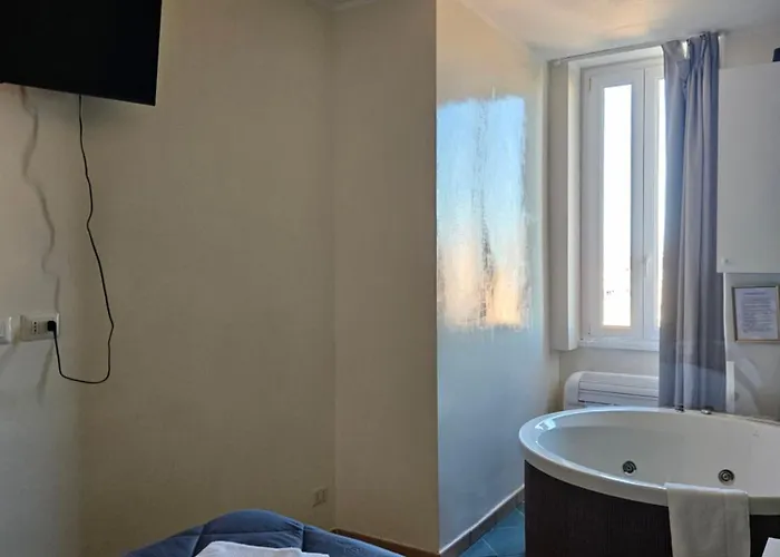 Vatican Jacuzzi House Апартаменты